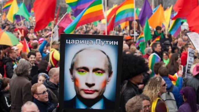 Putin’den LGBTİ+ karşıtı kararname