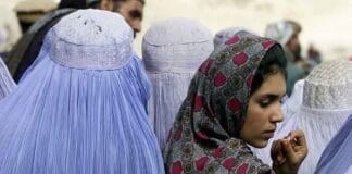 Afganistan'da kadınlara üniversite yasaklandı