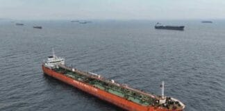 İstanbul Boğazı’nda bekleyen petrol tankerlerinin sayısı artıyor
