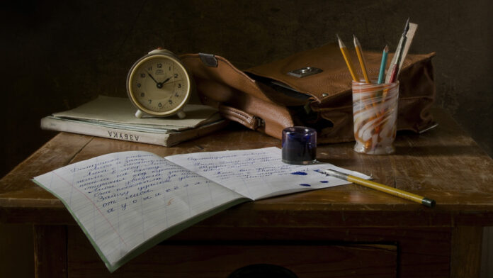 Mirov Çima Dinivîsînin? 