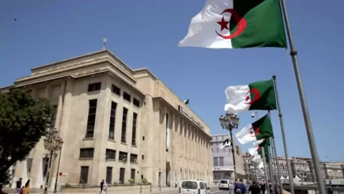 Cezayir Meclisi’nden sömürge yasası