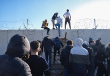 Nusaybin’de işkencede ağır yaralanan Diyar Koç, uçakla Ankara’ya götürüldü Nusaybin'de işkencede ağır yaralanan Diyar Koç, uçakla Ankara'ya götürüldü