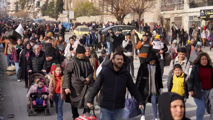 Halep’te 62 ölü, 160 bin sivil göç etti