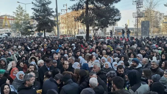 Van, Batman ve Diyarbakır’da Rojava protestolarına müdahale