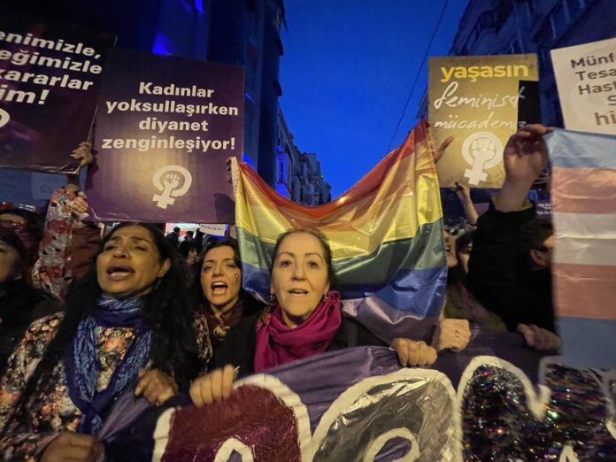 8 Mart’ta Feminist Gece Yürüyüşü çağrısı: Bu düzeni biz değiştireceğiz