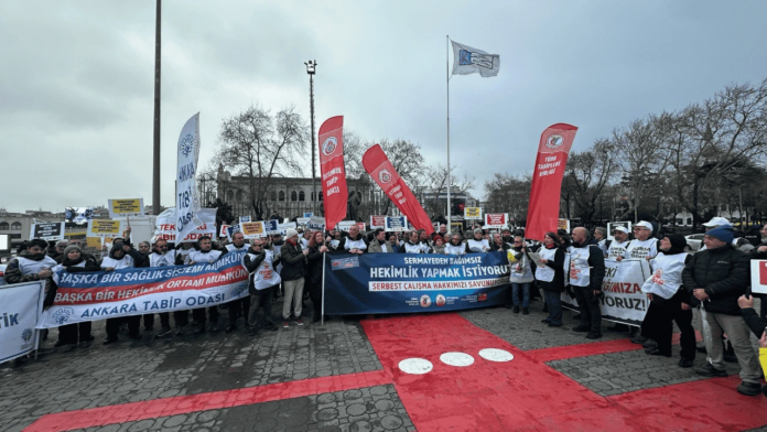 Hekimlerden yıllık harç ve sözleşme kısıtlamalarına tepki