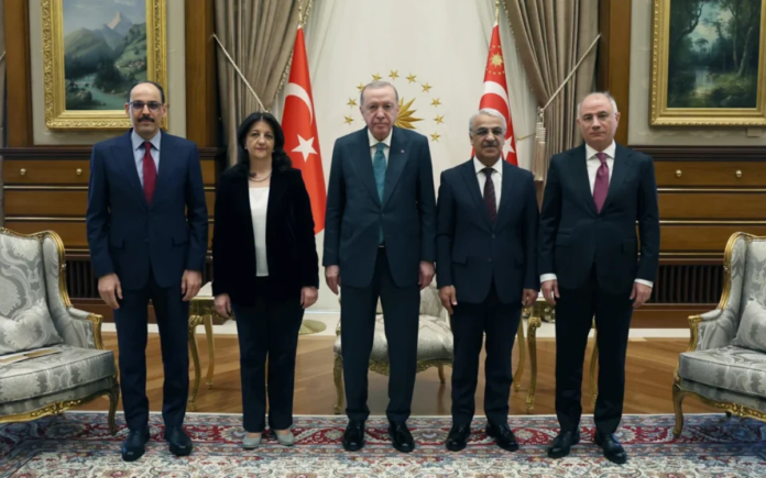 Hevdîtina Şandeya Îmraliyê û Erdogan bi dawî bû