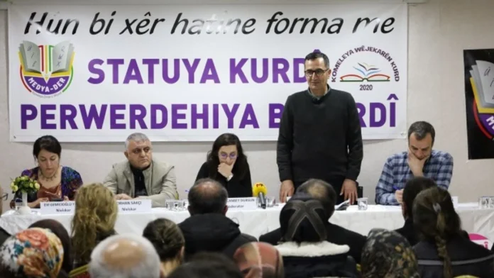 Li Bedlîsê Panela Ziman: Divê Kurdî Di Her Qadên Jiyanê De Bibe Zimanê Sereke