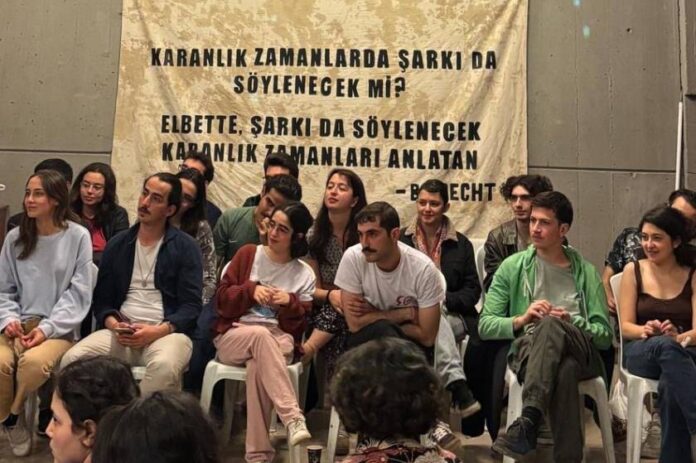 Üniversitelerin tiyatro toplulukları anlattı: Az bütçe, bol sansür ve baskı 