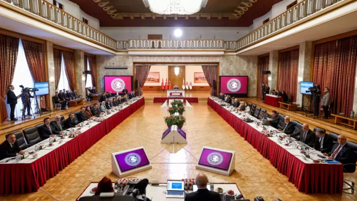 Meclis Komisyonu raporu: Kürt sorunu var diyemedi