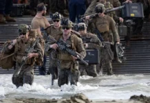 ABD savaş bölgesine 5 bin kişilik Deniz Piyade birliği gönderiyor ABD savaş bölgesine 5 bin kişilik Deniz Piyade birliği gönderiyor