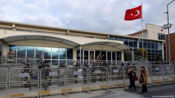 İstanbul Büyükşehir Belediyesi davasında ara karar: 18 tutuklu sanık serbest bırakıldı