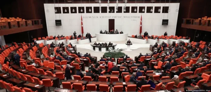 İmamoğlu davasının TRT'den yayınlanma önerisi TBMM’de AKP ve MHP oylarıyla ret edildi