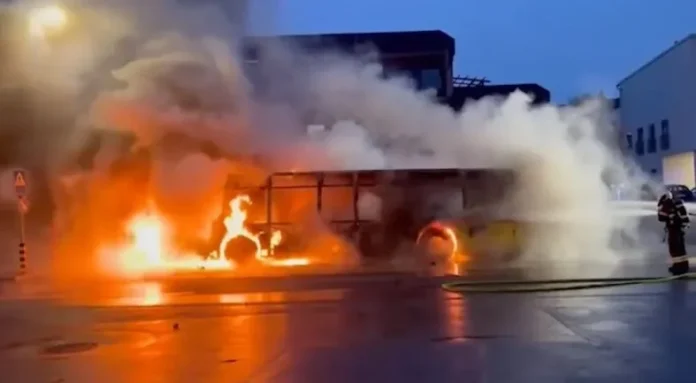 İsviçre’de otobüste yangın: 6 Ölü, kundaklama şüphesi