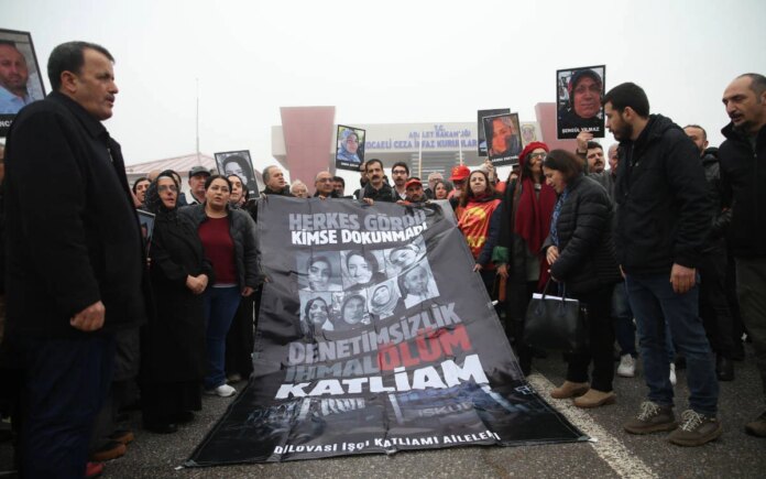 Kocaeli’de 7 kişinin yaşamını yitirdiği fabrika yangınına ilişkin dava başladı