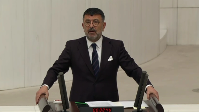 Veli Ağbaba: İşsizlik fonu artık işverene destek fonu oldu