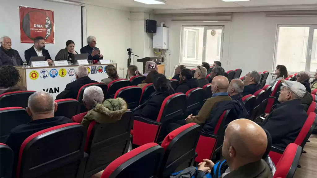 Van’da “Sömürgelerde milliyetçilik ve sosyalizm” panelinde Kürt meselesi ve sınıf tartışıldı