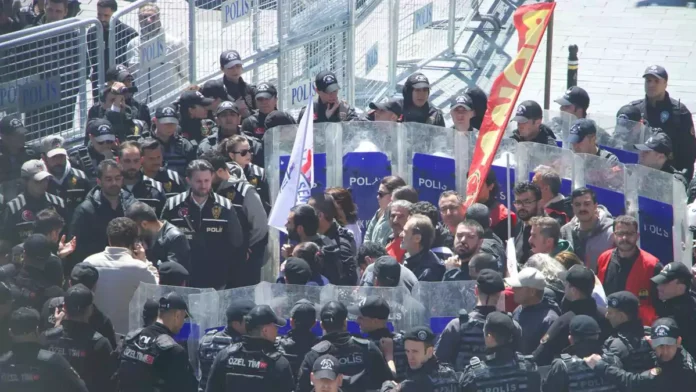 Taksim’de 1 Mayıs anmasına polis ablukası