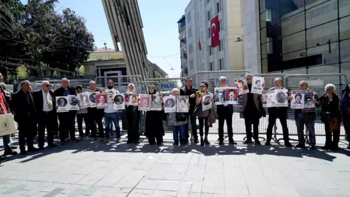 1100 haftadır kayıplar unutulmuyor | 1915'te kaybedilen Ermeni aydınlar anıldı