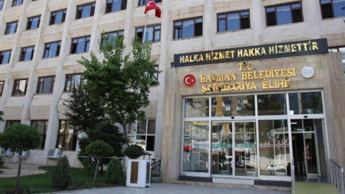 Batman’da sendikalı işçilere sürgün: DİSK’ten suç duyurusu