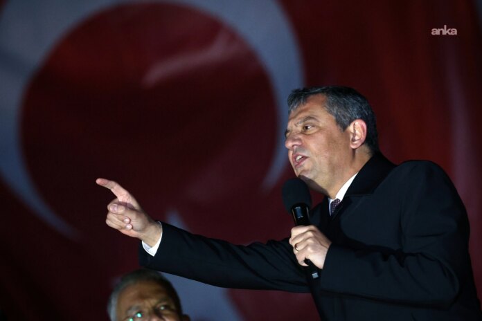 Özgür Özel'den Bursa'da Erdoğan'a 