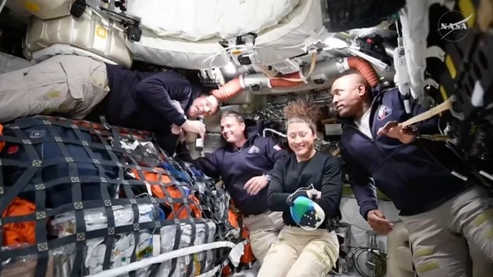 Artemis II Dünya yörüngesinden çıkarak Ay’a ilerliyor