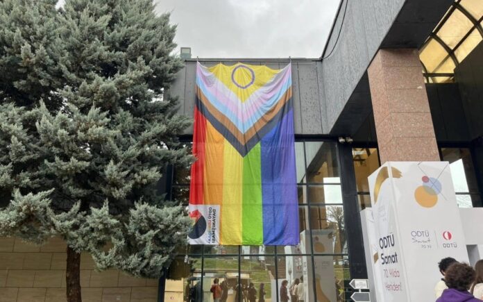 ODTÜ'de LGBTİ+fobik sansür uygulamasına tepki