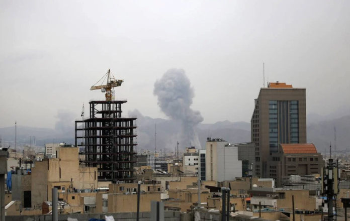 Savaşın ilk ayında fosil yakıt şirketlerine 100 milyar doların üzerinde nakit akışı sağlandı