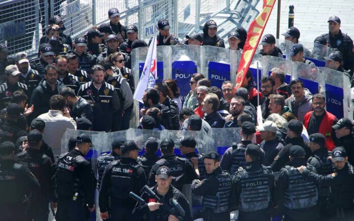 Uluslararası Af Örgütü’nden “Taksim protestolara açılsın” kampanyası