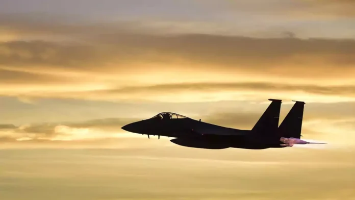 Axios: İran’da düşürülen ABD savaş uçağında bir pilot kurtarıldı