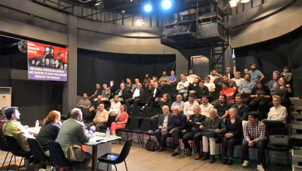 Diyarbakır’da sosyalizm paneli