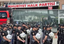 Mutlak butlan kararında son gelişmeler | CHP genel merkezine müdahale için polise yetki verildi Mutlak butlan kararında son gelişmeler | CHP genel merkezine müdahale için polise yetki verildi