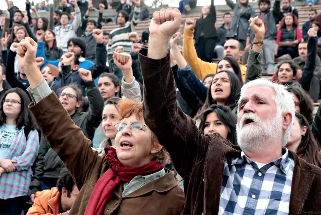 Kafka Bizi Kıskanıyor